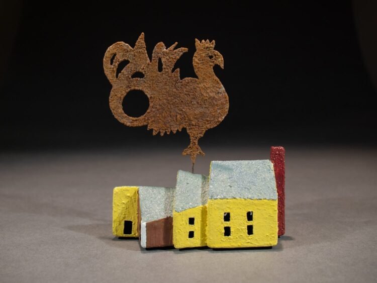 Rooster-House-Sculpture-by-Rob-Keller-3