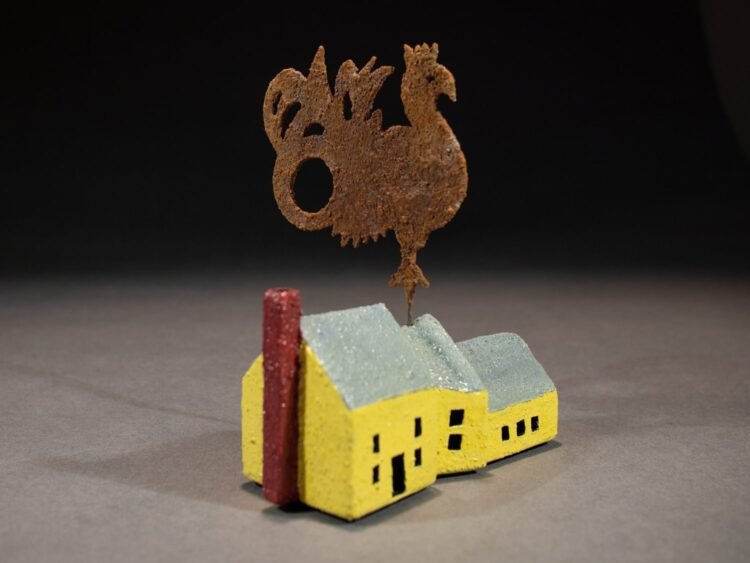 Rooster-House-Sculpture-by-Rob-Keller-4